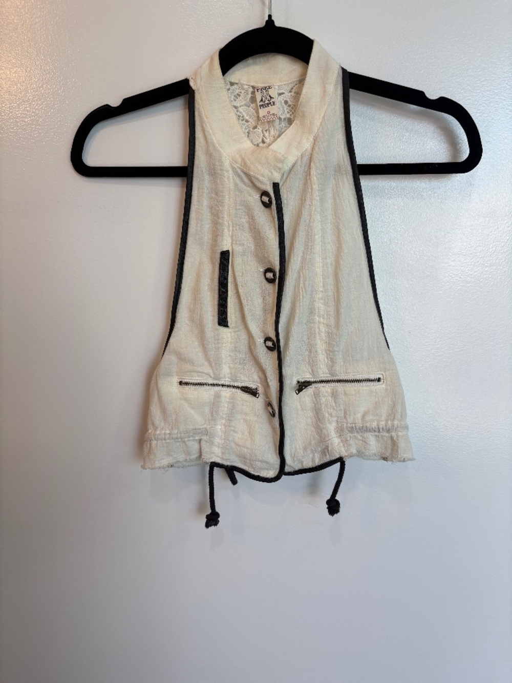 Vest - Picture 1 of 3